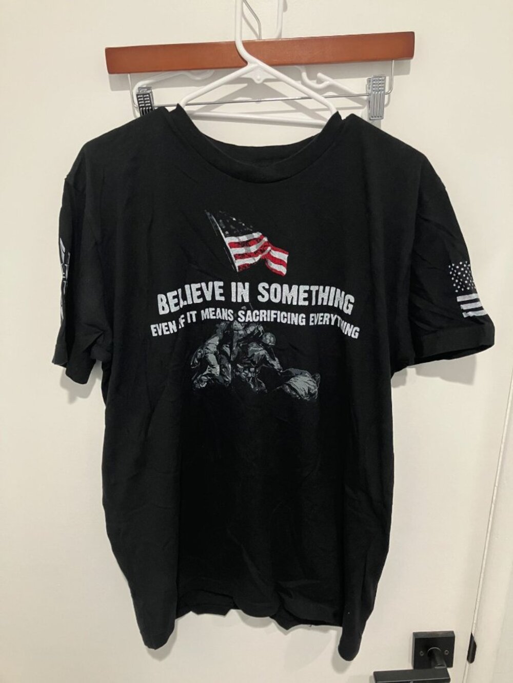 Warrior 12 Men Black Graphic T-Shirt Believe In Something Military Size Large